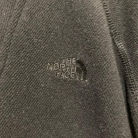 The North Face Women's Black Embroidered Logo 1/4 Zip Pullover Sweatshirt Size L - Picture 3 of 5
